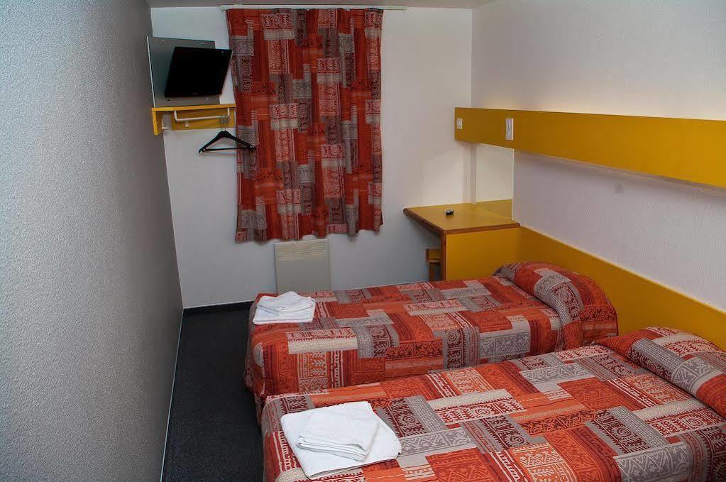 Quick Palace Poitiers Чассенеуил-Ду-Поитоу Экстерьер фото