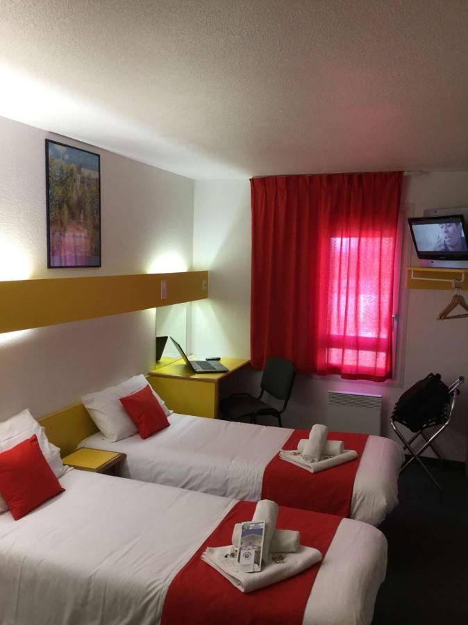 Quick Palace Poitiers Чассенеуил-Ду-Поитоу Экстерьер фото