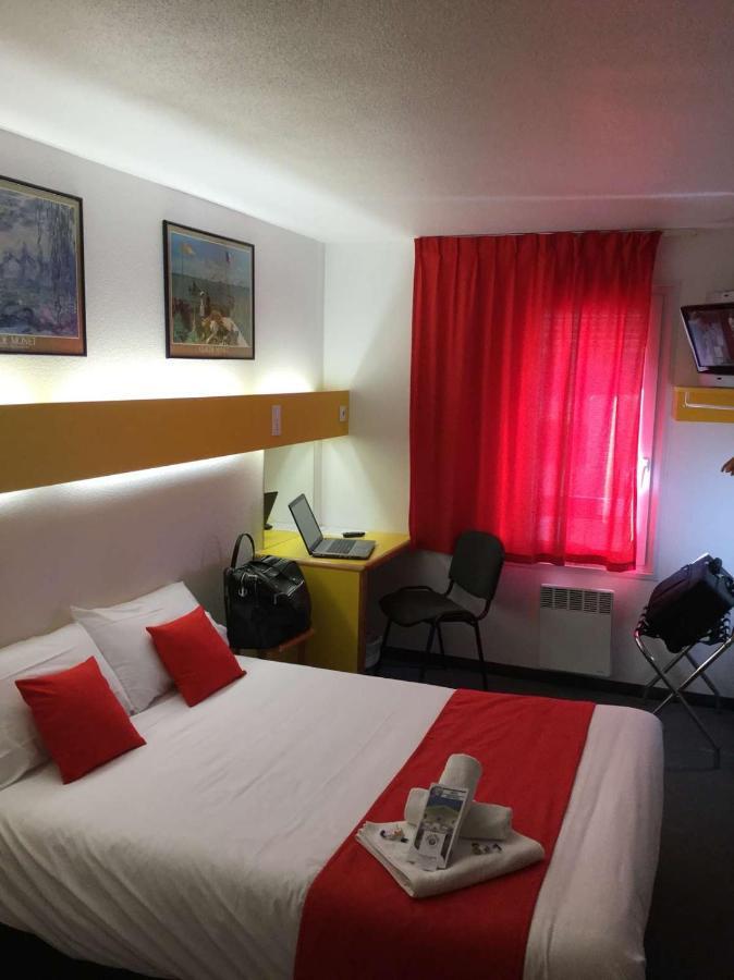 Quick Palace Poitiers Чассенеуил-Ду-Поитоу Экстерьер фото